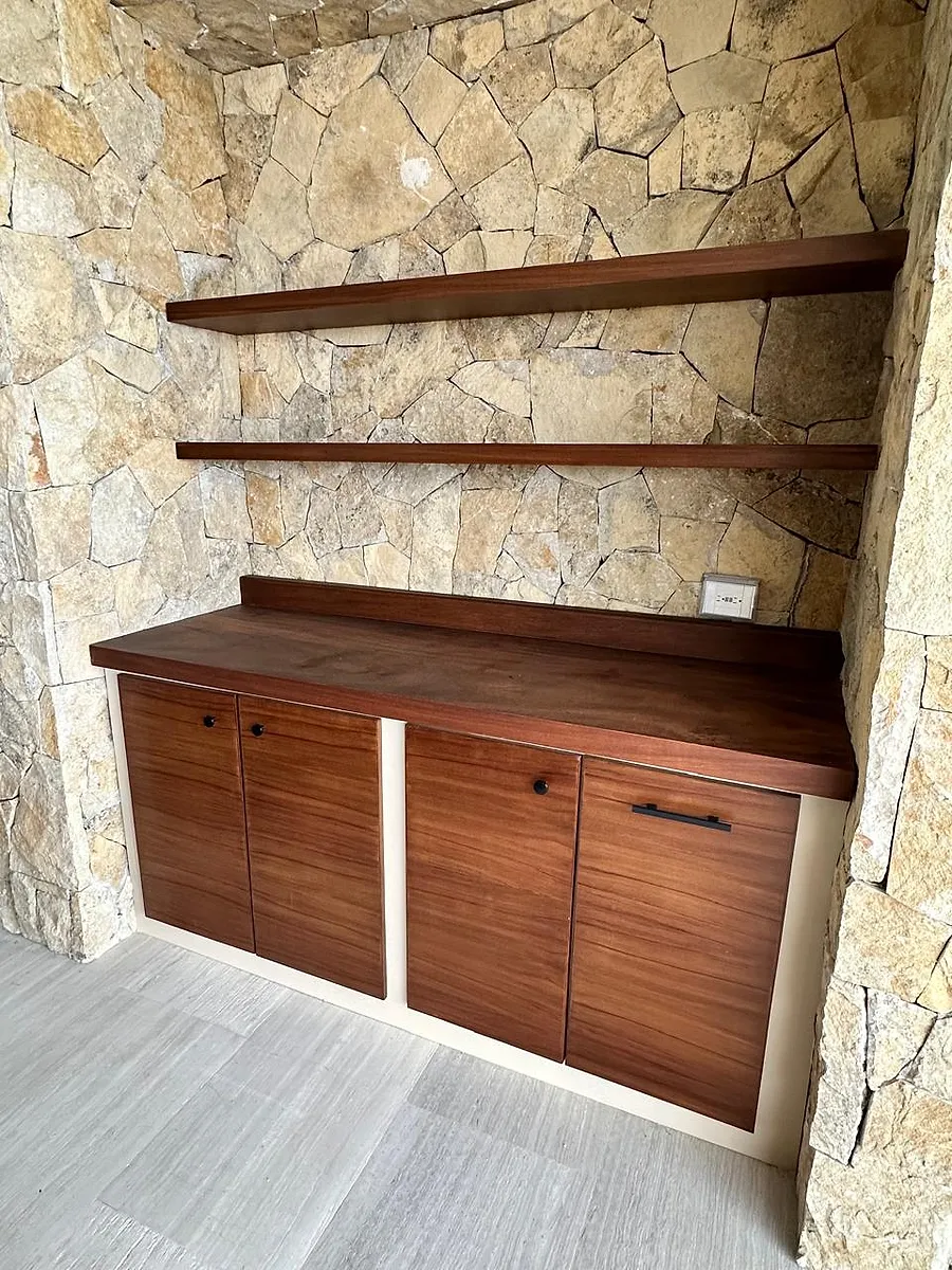 Trabajo de carpintería a medida de MEGA Woodwork