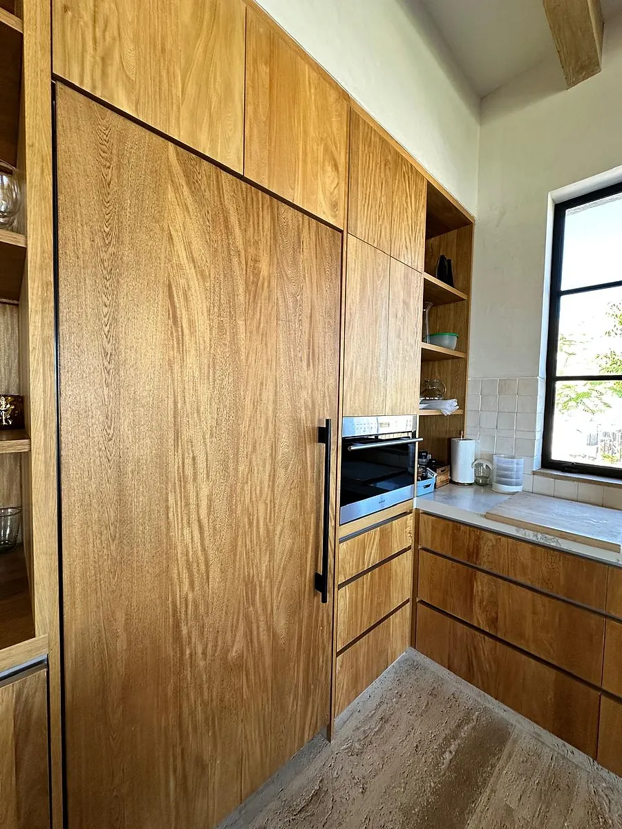 Trabajo de carpintería a medida de MEGA Woodwork