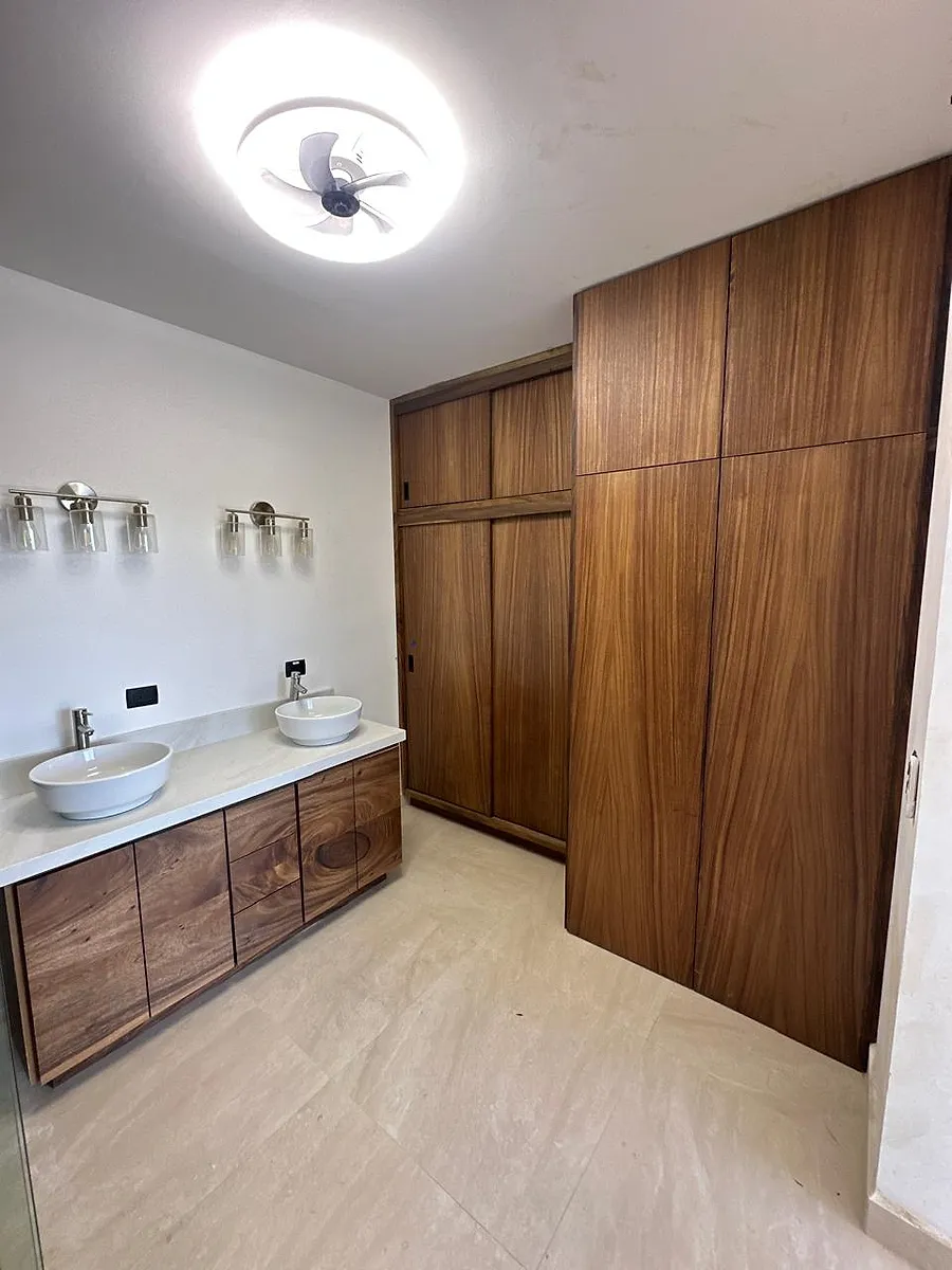 Trabajo de carpintería a medida de MEGA Woodwork